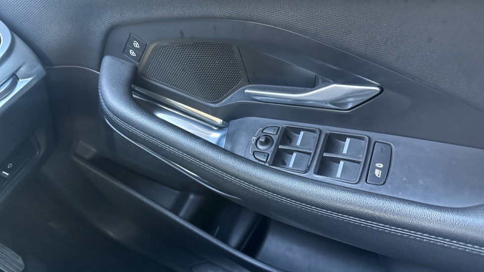 Jaguar E-Pace 2.0 D165 5dr Auto Diesel Estate - Image 30