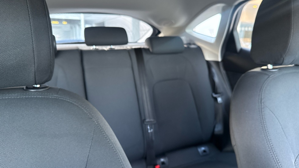 Jaguar E-Pace 2.0 D165 5dr Auto Diesel Estate - Image 32