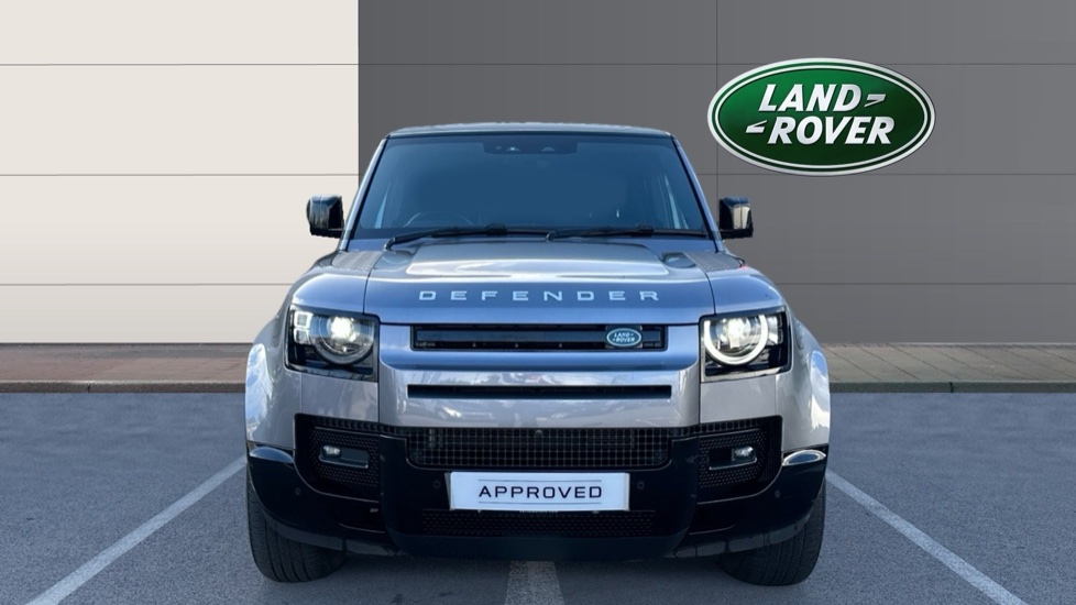 Land Rover Defender 3.0 D300 HSE 110 5dr Auto Diesel Estate - Image 7