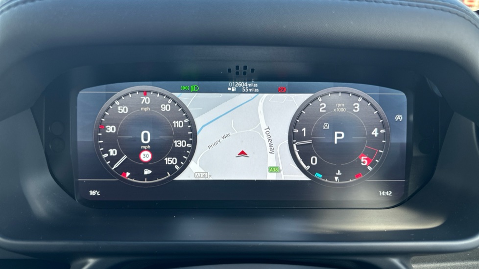 Land Rover Defender 3.0 D300 HSE 110 5dr Auto Diesel Estate - Image 39