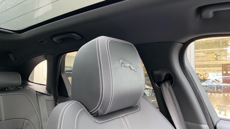Jaguar F-Pace 2.0 D200 R-Dynamic Black 5dr Auto AWD Diesel Estate - Image 24