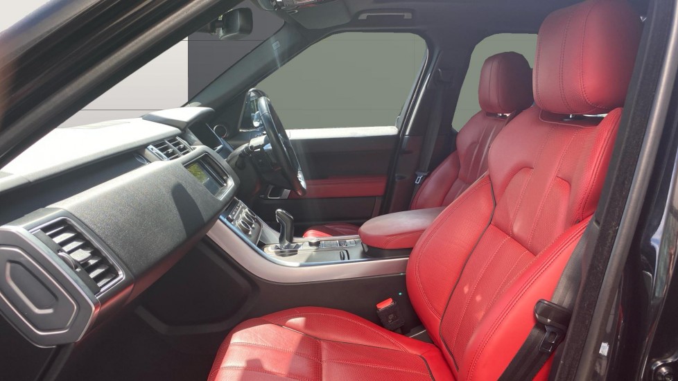 Land Rover Range Rover Sport 3.0 SDV6 [306] HSE Dynamic 5dr Auto Diesel Estate - Image 3