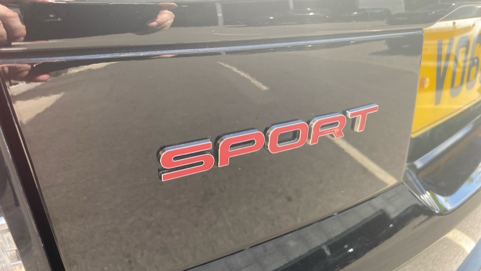 Land Rover Range Rover Sport 3.0 SDV6 [306] HSE Dynamic 5dr Auto Diesel Estate - Image 36