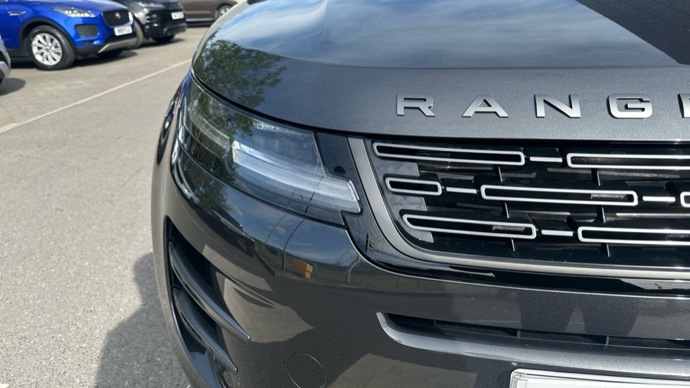 Land Rover Range Rover Evoque 2.0 D200 Dynamic SE 5dr Auto Diesel Hatchback - Image 17