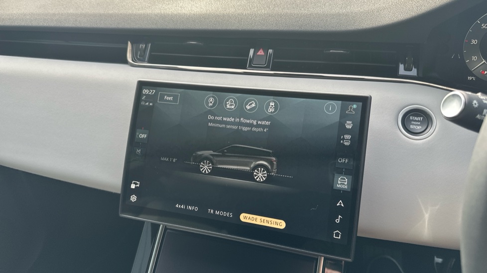 Land Rover Range Rover Evoque 2.0 D200 Dynamic SE 5dr Auto Diesel Hatchback - Image 21