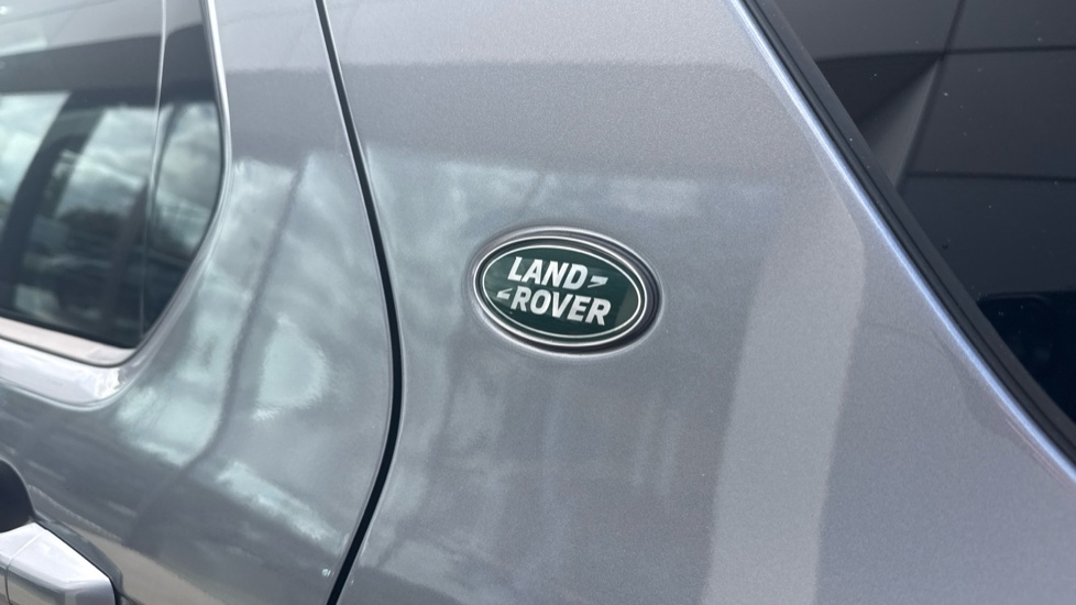 Land Rover Discovery Sport 2.0 D200 Dynamic HSE 5dr Auto [7 Seat] Diesel Station Wagon - Image 34
