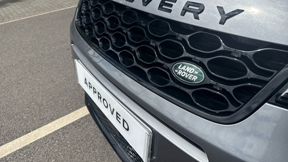 Land Rover Discovery Sport 2.0 D200 Dynamic HSE 5dr Auto [7 Seat] Diesel Station Wagon - Image 39