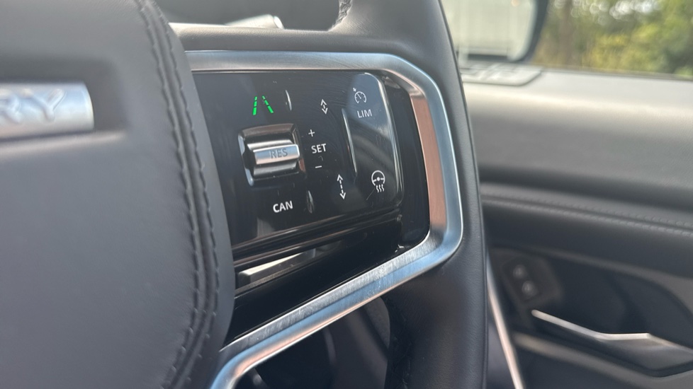 Land Rover Discovery Sport 2.0 D200 Dynamic HSE 5dr Auto [7 Seat] Diesel Station Wagon - Image 41