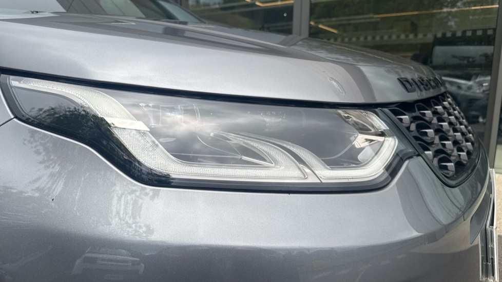 Land Rover Discovery Sport 2.0 D200 Dynamic SE 5dr Auto [5 Seat] Diesel Station Wagon - Image 17