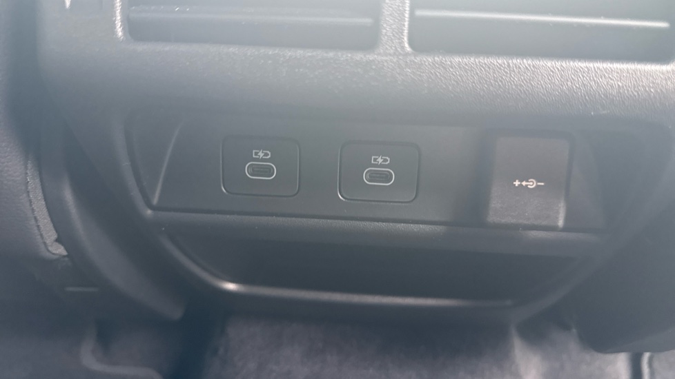 Land Rover Discovery Sport 2.0 D200 Dynamic SE 5dr Auto [5 Seat] Diesel Station Wagon - Image 26