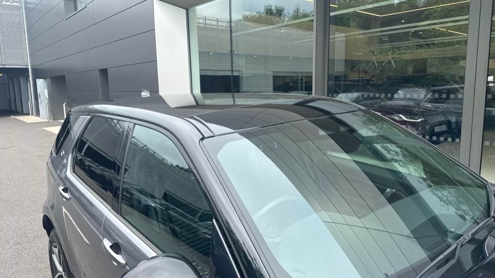 Land Rover Discovery Sport 2.0 D200 Dynamic SE 5dr Auto [5 Seat] Diesel Station Wagon - Image 50