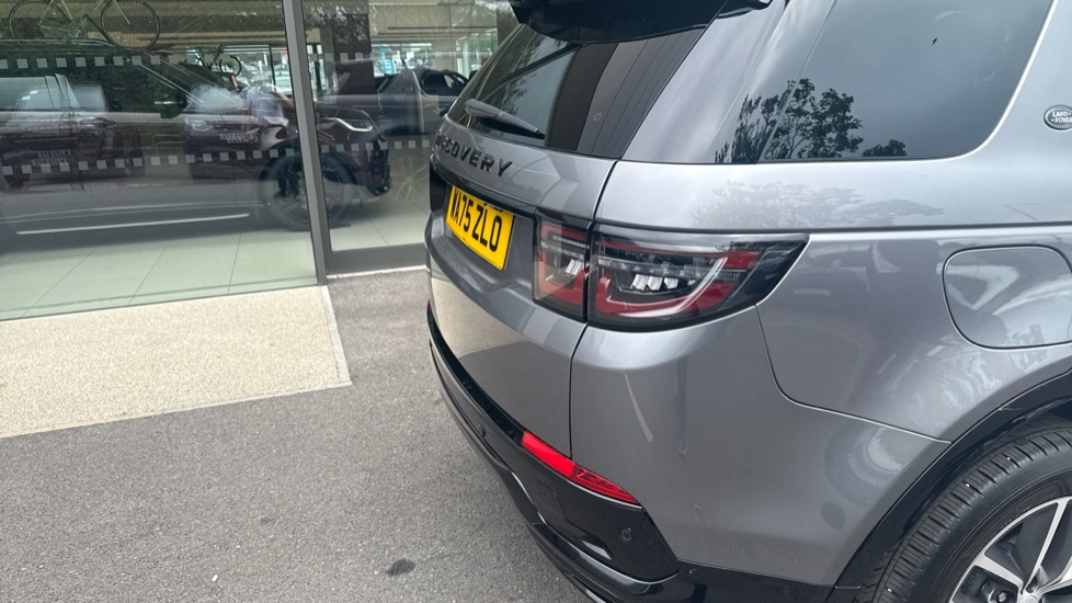 Land Rover Discovery Sport 2.0 D200 Dynamic SE 5dr Auto [5 Seat] Diesel Station Wagon - Image 51