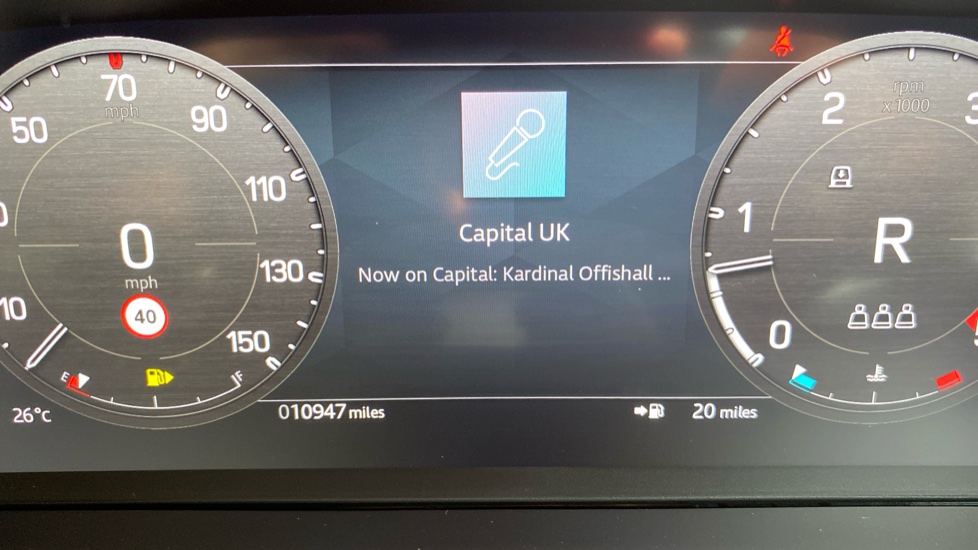 Land Rover Defender 3.0 D350 X-Dynamic SE 110 5dr Auto Diesel Estate - Image 16