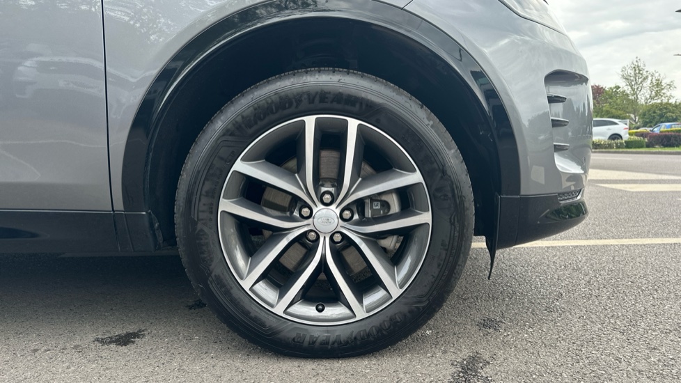 Land Rover Discovery Sport 2.0 D200 Dynamic SE 5dr Auto [5 Seat] Diesel Station Wagon - Image 8
