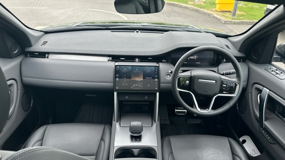 Land Rover Discovery Sport 2.0 D200 Dynamic SE 5dr Auto [5 Seat] Diesel Station Wagon - Image 9