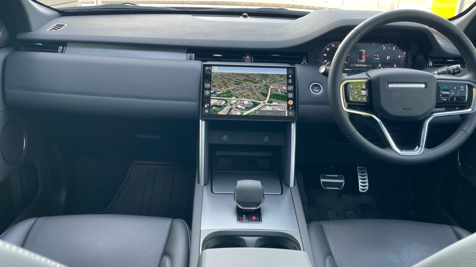 Land Rover Discovery Sport 2.0 D200 Dynamic SE 5dr Auto [5 Seat] Diesel Station Wagon - Image 14