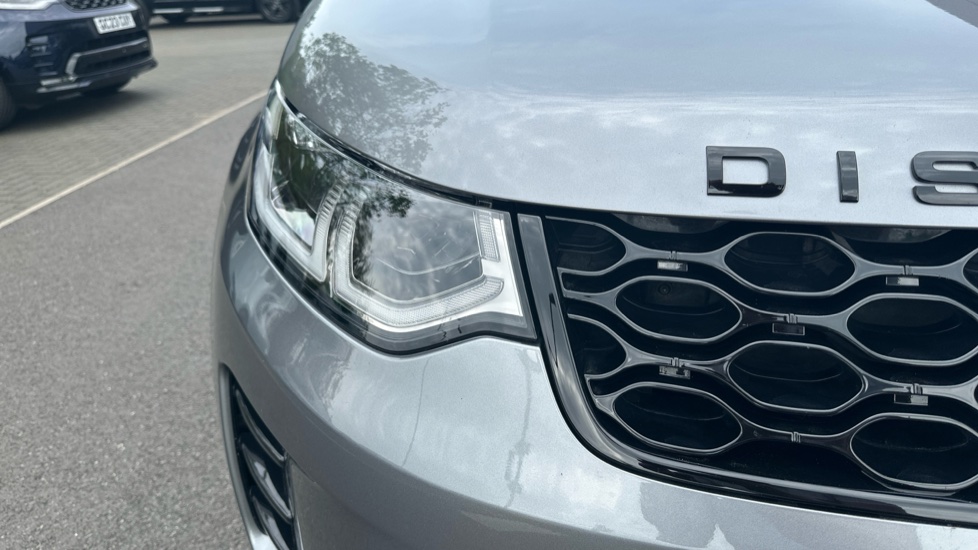 Land Rover Discovery Sport 2.0 D200 Dynamic SE 5dr Auto [5 Seat] Diesel Station Wagon - Image 17