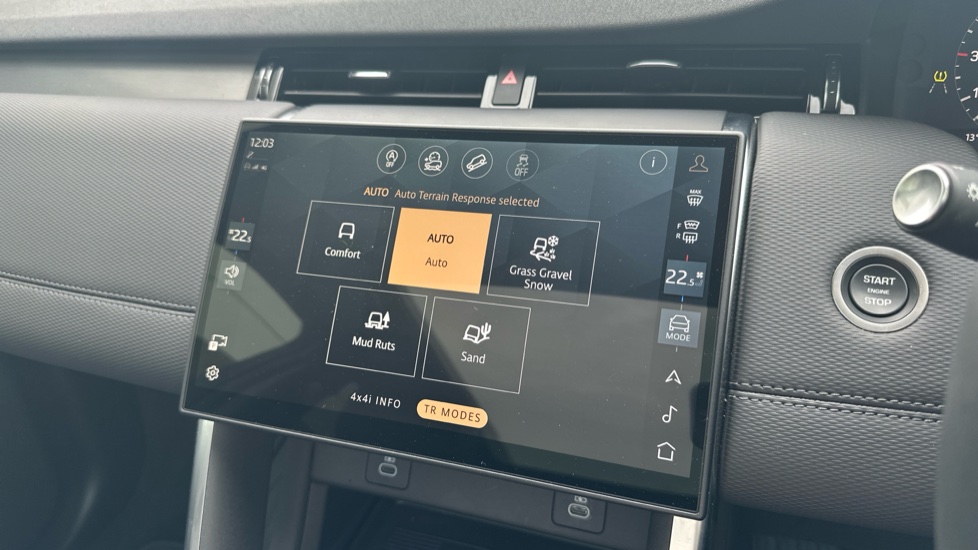 Land Rover Discovery Sport 2.0 D200 Dynamic SE 5dr Auto [5 Seat] Diesel Station Wagon - Image 22