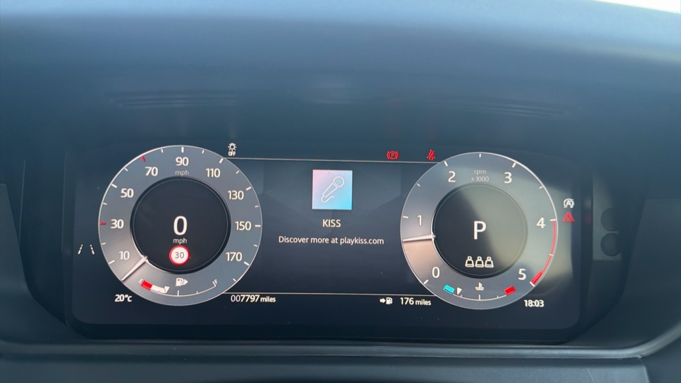 Land Rover Range Rover Velar 3.0 D300 MHEV Dynamic SE 5dr Auto Diesel Estate - Image 16