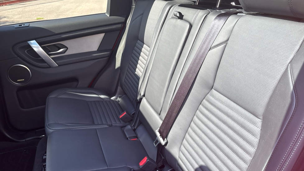 Land Rover Discovery Sport 2.0 D200 Landmark 5dr Auto [5 Seat] Diesel Station Wagon - Image 25