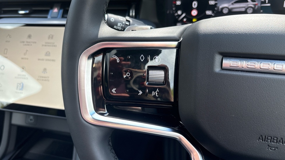 Land Rover Discovery Sport 2.0 D200 Landmark 5dr Auto [5 Seat] Diesel Station Wagon - Image 31