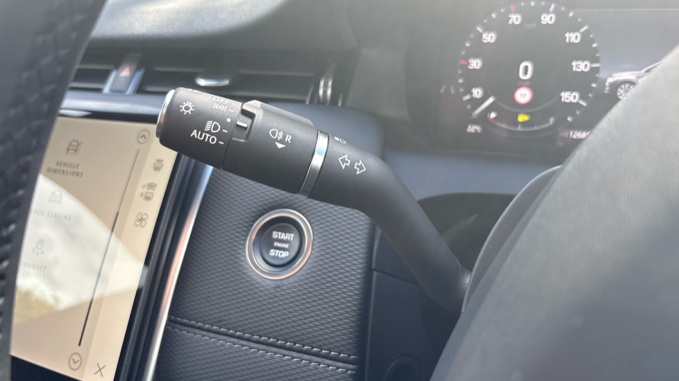 Land Rover Discovery Sport 2.0 D200 Landmark 5dr Auto [5 Seat] Diesel Station Wagon - Image 38