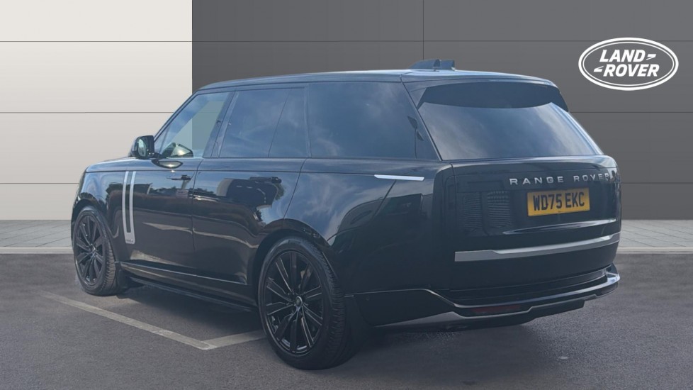 Land Rover Range Rover 4.4 P530 V8 Autobiography 4dr Auto Petrol Estate - Image 2