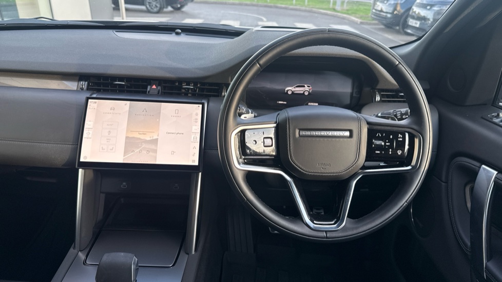 Land Rover Discovery Sport 2.0 D200 Metropolitan 5dr Auto [5 Seat] Diesel Station Wagon - Image 9