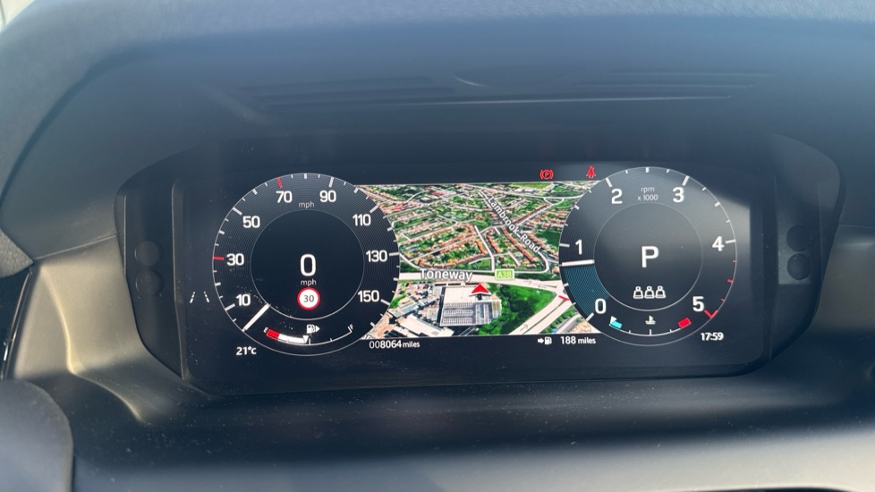Land Rover Discovery Sport 2.0 D200 Metropolitan 5dr Auto [5 Seat] Diesel Station Wagon - Image 16