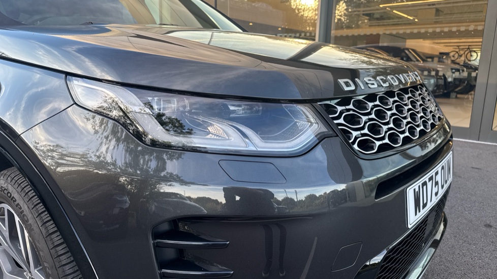 Land Rover Discovery Sport 2.0 D200 Metropolitan 5dr Auto [5 Seat] Diesel Station Wagon - Image 17