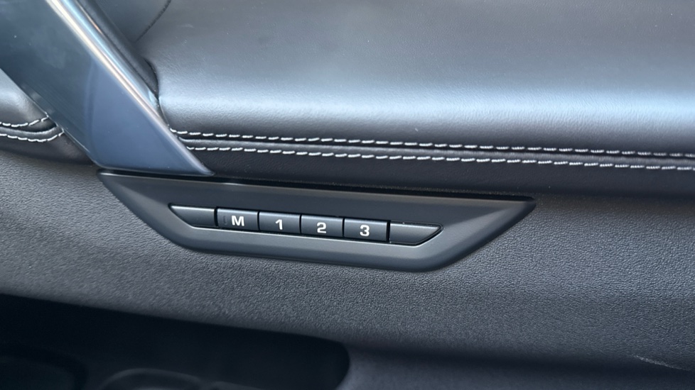 Land Rover Discovery Sport 2.0 D200 Metropolitan 5dr Auto [5 Seat] Diesel Station Wagon - Image 20