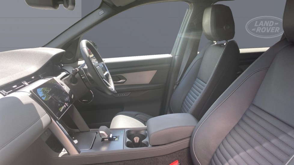 Land Rover Discovery Sport 2.0 D200 Dynamic SE 5dr Auto [7 Seat] Diesel Station Wagon - Image 3