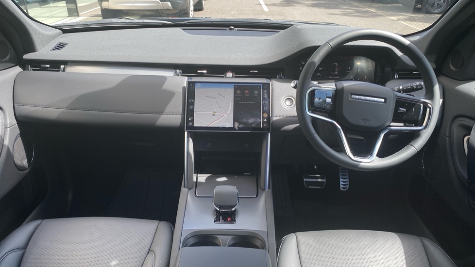 Land Rover Discovery Sport 2.0 D200 Dynamic SE 5dr Auto [7 Seat] Diesel Station Wagon - Image 9