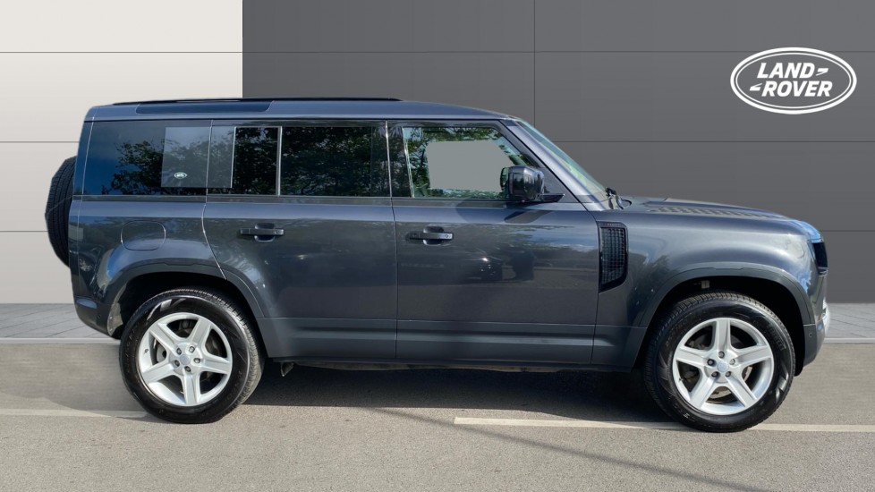 Land Rover Defender 3.0 D250 SE 110 5dr Auto Diesel Estate - Image 5
