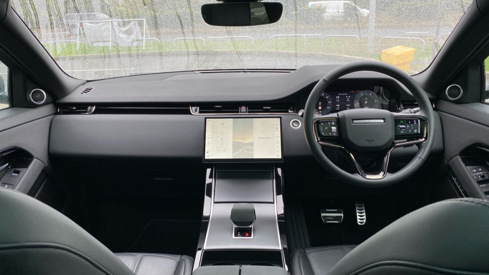 Land Rover Range Rover Evoque 2.0 D200 Dynamic SE 5dr Auto Diesel Hatchback - Image 9