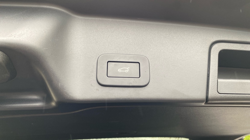 Land Rover Range Rover Evoque 2.0 D200 Dynamic SE 5dr Auto Diesel Hatchback - Image 20