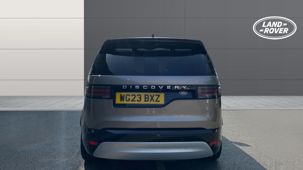 Land Rover Discovery 3.0 D300 Metropolitan Edition 5dr Auto Diesel Station Wagon - Image 6
