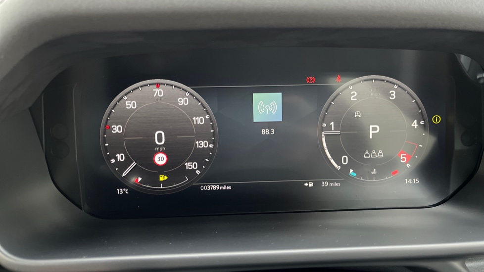 Land Rover Defender 3.0 D250 X-Dynamic S 110 5dr Auto Diesel Estate - Image 21