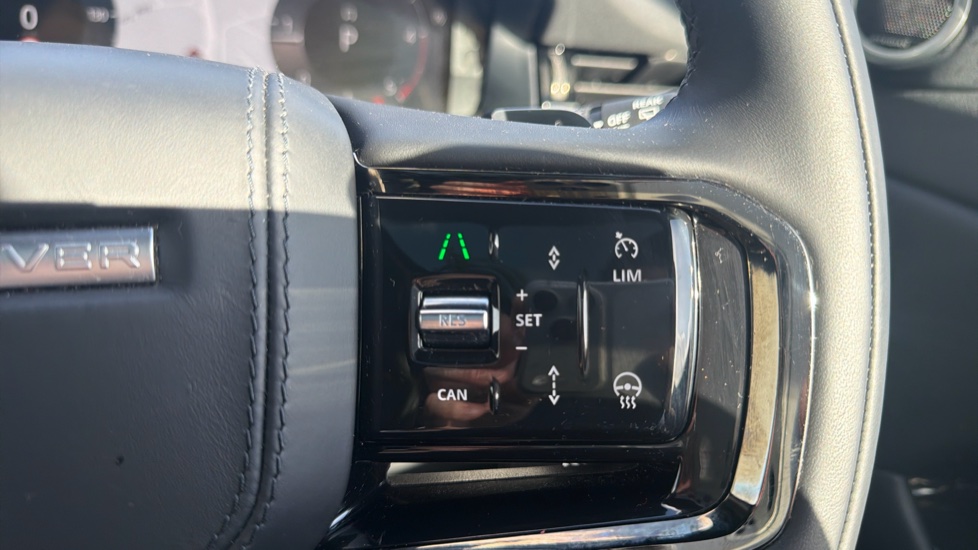 Land Rover Range Rover Evoque 2.0 D200 Dynamic HSE 5dr Auto Diesel Hatchback - Image 29