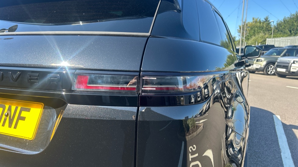 Land Rover Range Rover Evoque 2.0 D200 Edition 5dr Auto Diesel Hatchback - Image 19