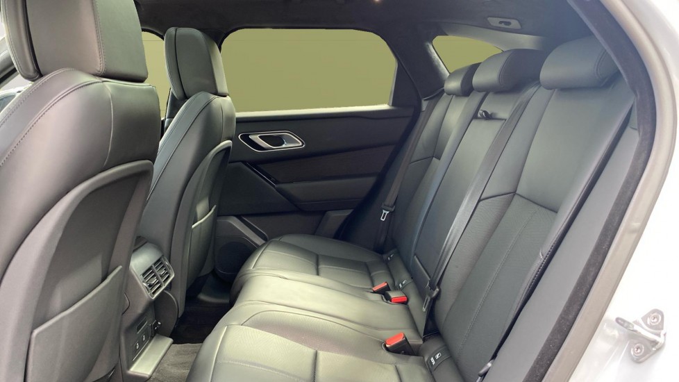 Land Rover Range Rover Velar 2.0 D200 MHEV Autobiography 5dr Auto [Revised] Diesel Estate - Image 4