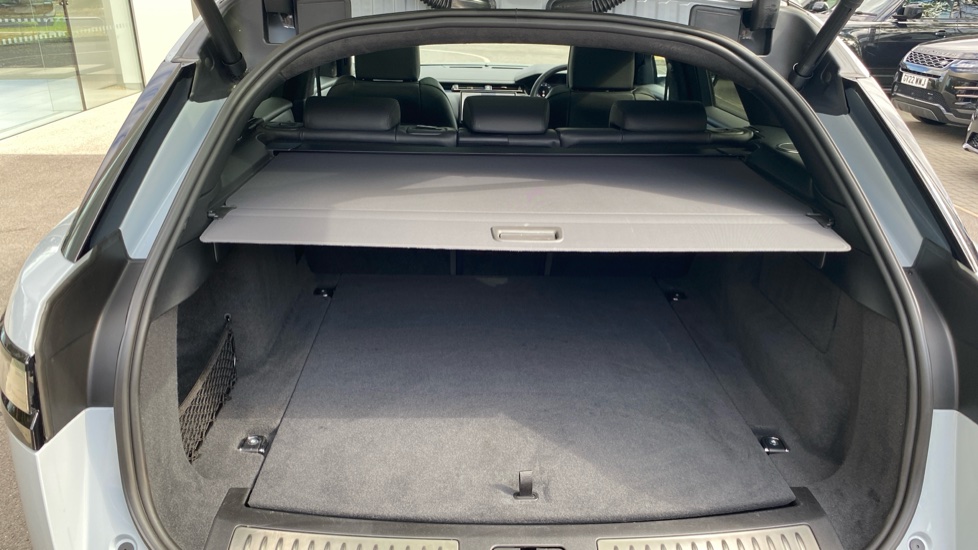 Land Rover Range Rover Velar 2.0 D200 MHEV Autobiography 5dr Auto [Revised] Diesel Estate - Image 32