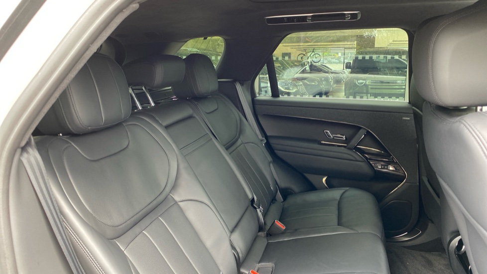 Land Rover Range Rover Sport 3.0 P460e Autobiography 5dr Auto Estate - Image 38