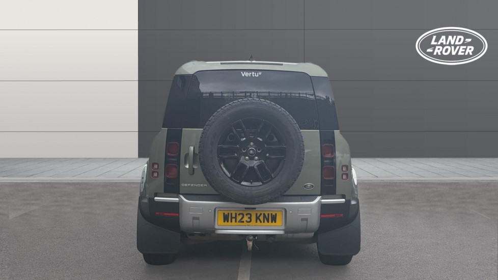 Land Rover Defender 90 Diesel 3.0 D250 Hard Top SE Auto - Image 6