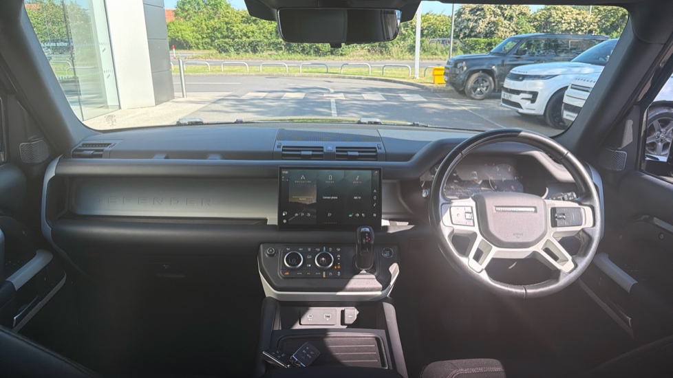 Land Rover Defender 90 Diesel 3.0 D300 Hard Top X-Dynamic HSE Auto - Image 9