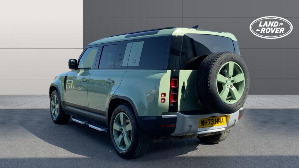 Land Rover Defender 3.0 D300 75th Limited Edition 110 5dr Auto Diesel Estate - Image 1