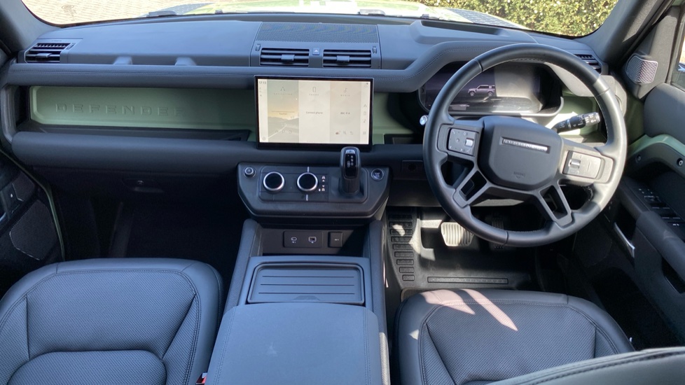 Land Rover Defender 3.0 D300 75th Limited Edition 110 5dr Auto Diesel Estate - Image 6