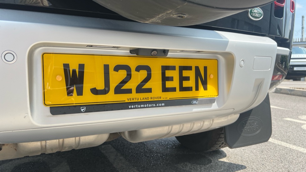 Land Rover Defender 3.0 D250 XS Edition 110 5dr Auto Diesel Estate - Image 14