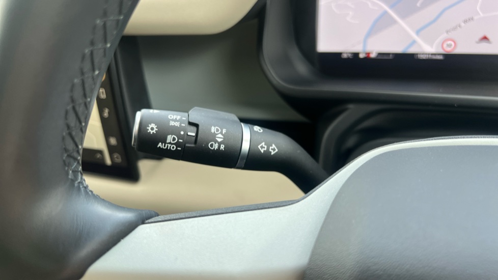 Land Rover Defender 3.0 D250 XS Edition 110 5dr Auto Diesel Estate - Image 34