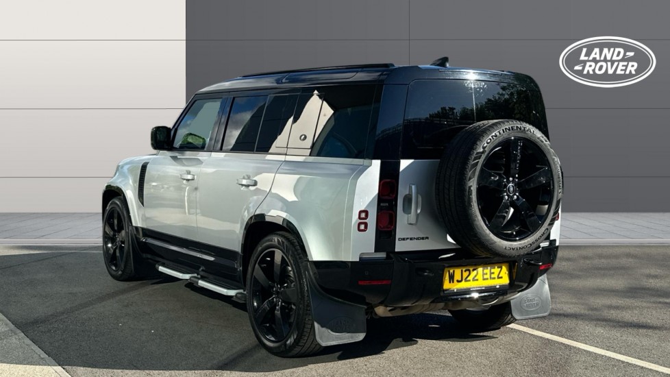 Land Rover Defender 3.0 D250 X-Dynamic HSE 110 5dr Auto Diesel Estate - Image 2